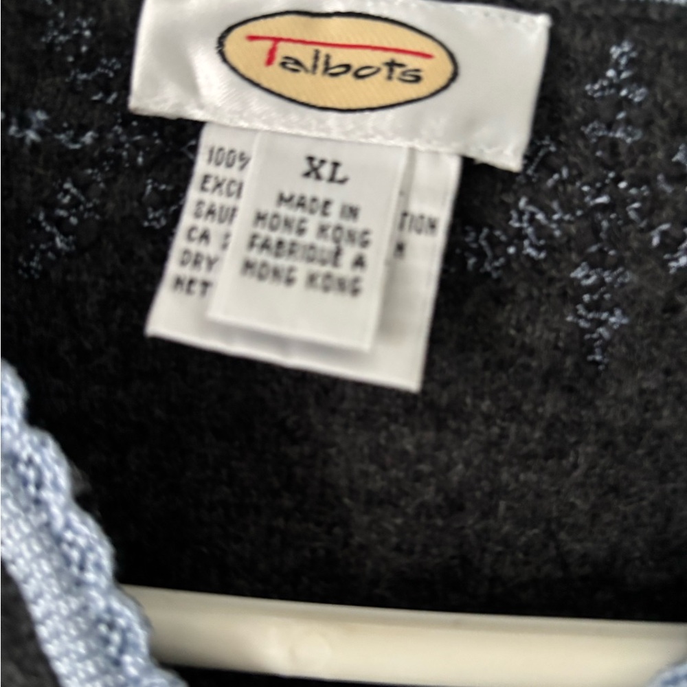 Talbots Gray Cardigan with Snowflake Pattern - Picture 2 of 5